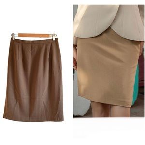 Travis Ayers camel pencil skirt, size 10, NWT